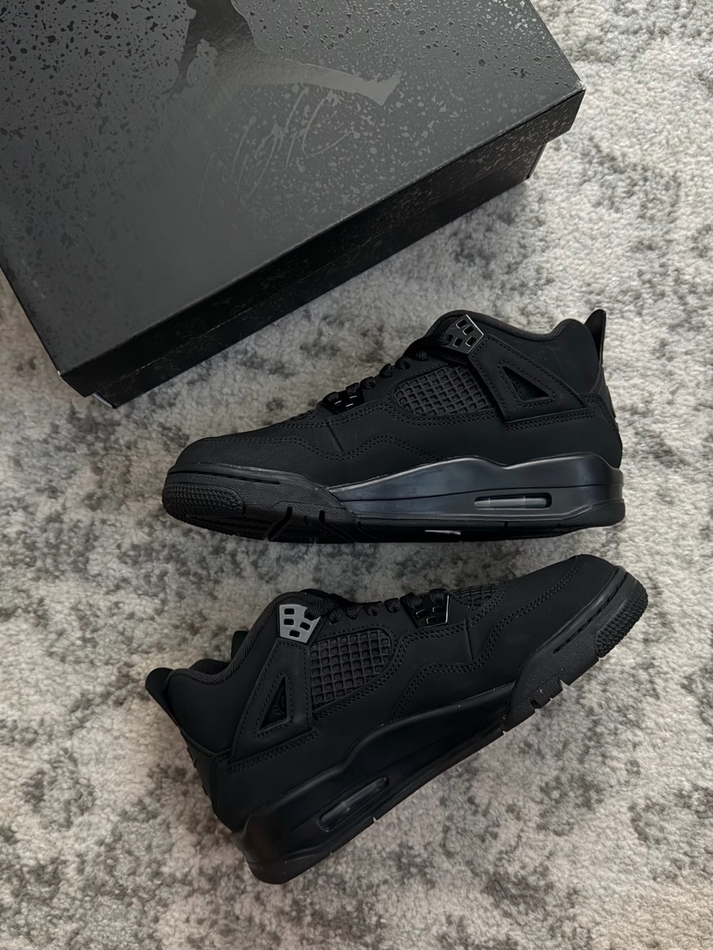 Air Jordan 4 Retro OG “Black Cat”